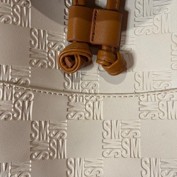 Steve Madden Elegant Tan and Cream Women's Backpack NWOT - Never Used - Picture 5 of 6